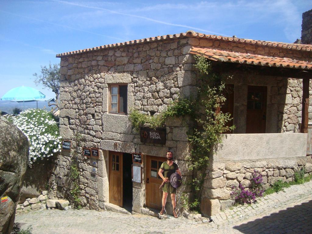 Pensión Taverna Lusitana