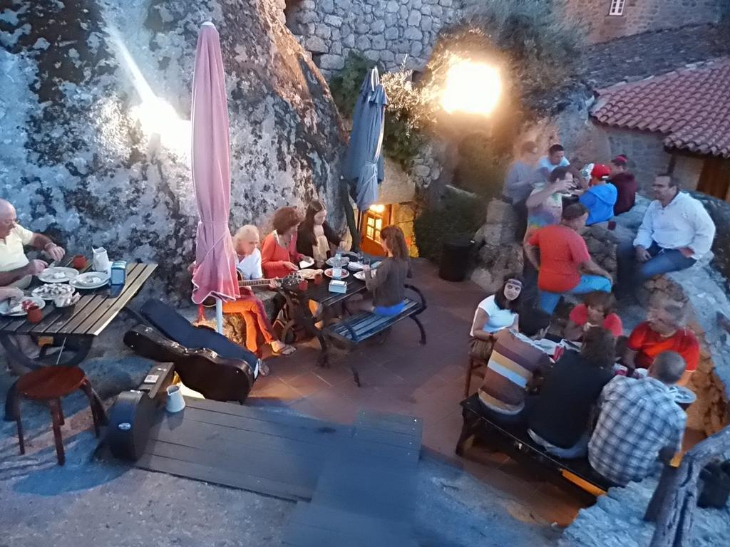 Pensión Taverna Lusitana *