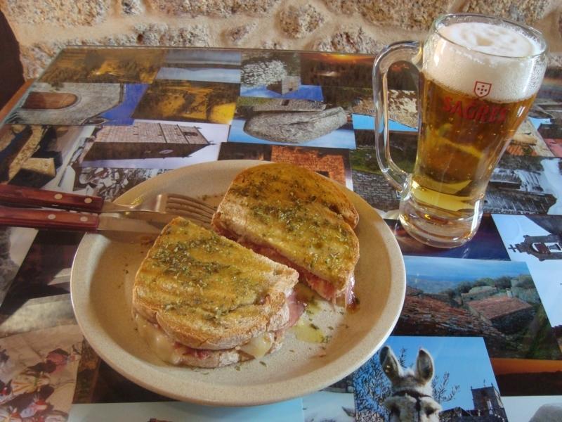 Pensión Taverna Lusitana Monsanto